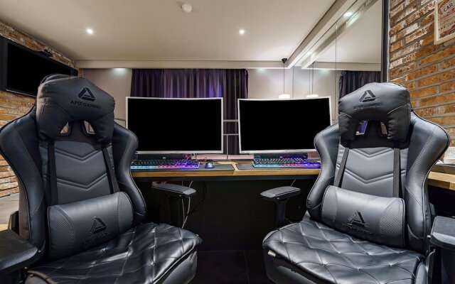 Busan Oncheonjang Mr Brick