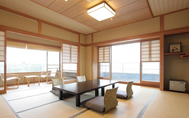 Naniwaya – Guest Rooms – Kashiwazaki