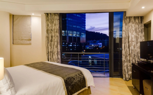 Protea Hotel by Marriott Cape Town North Wharf