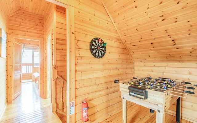 Robin Lodge