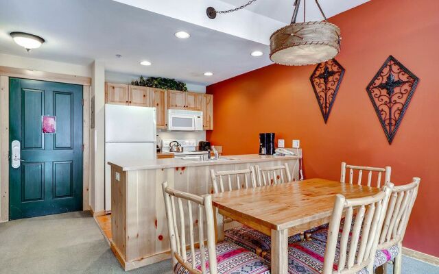 Tucker Mountain at Center Village by Copper Mountain Lodging