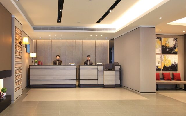 Home Inn Plus Guilin Railway Station