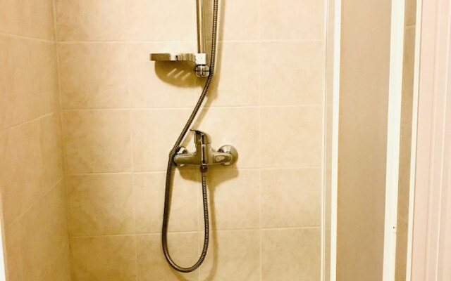 1883 Restaurant & Rooms