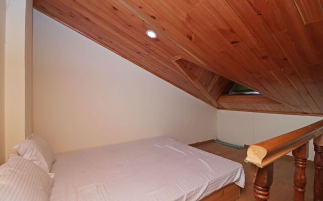 OYO 13715 Home Classic Villa Naggar Road