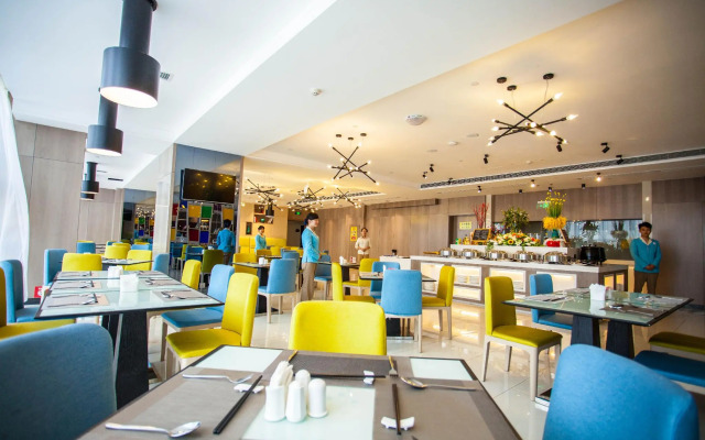 Echarm Hotel Wuhan Jiangxia Zhongbai Plaza