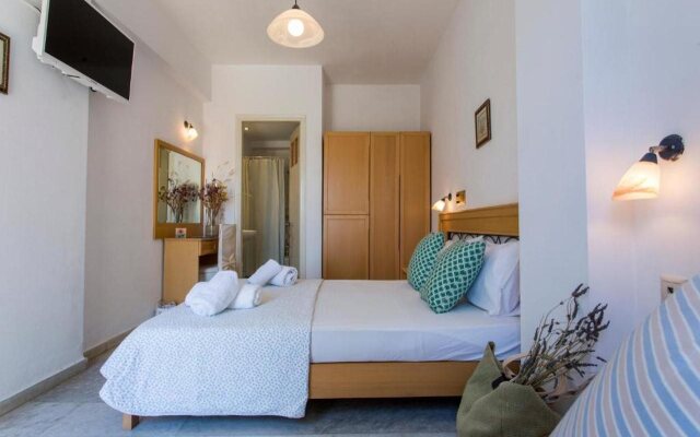 Artemis Hotel