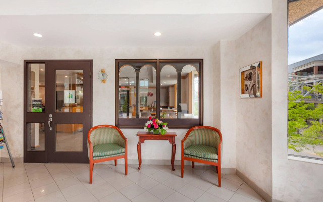 Quality Hotel Fallsview Cascade