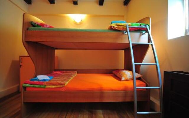 Hostel Bed n Beer , Belgrade