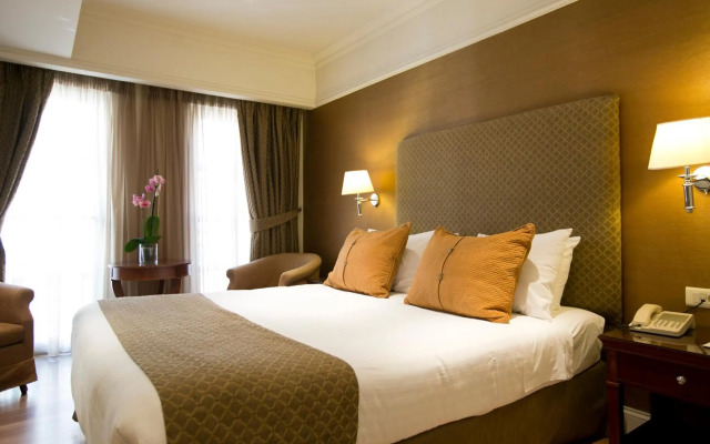 Hera Hotel