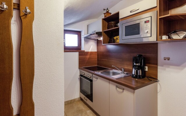 Mod Apartment in Pettneu am Arlberg near Ski Area
