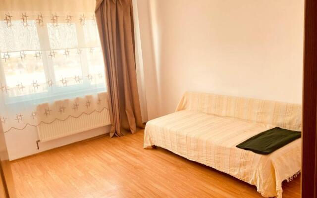 C-House Inchiriaza Apartament 2 Camere in Regim Hotelier