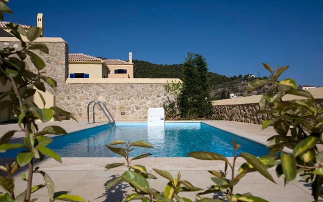 Spezzie Luxury Island Homes