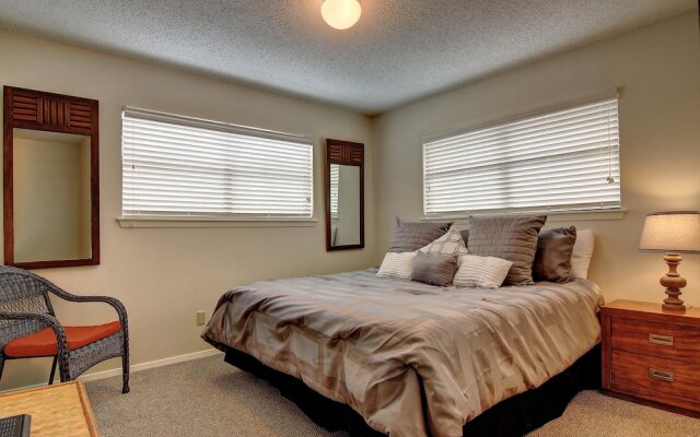 Comal River Condo 307