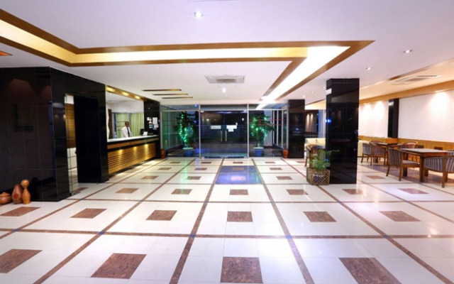 Uni Resort