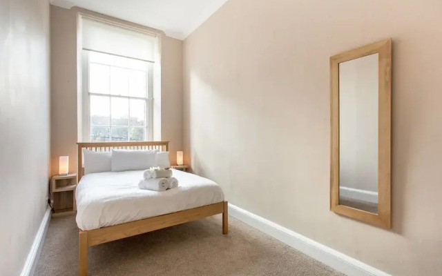 Charlotte Sq. Apartment Private Garden