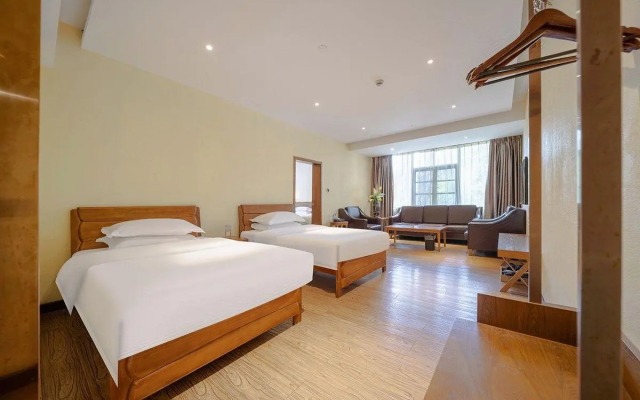 James Joyce Coffetel Guangzhou Railway Station Sanyuanli Metro Station