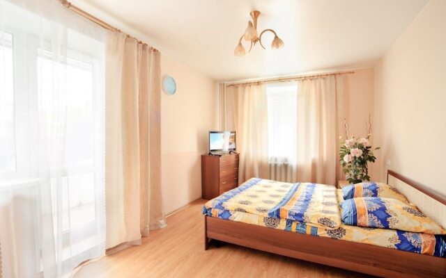 Apartment on Alliluyeva 12a-12