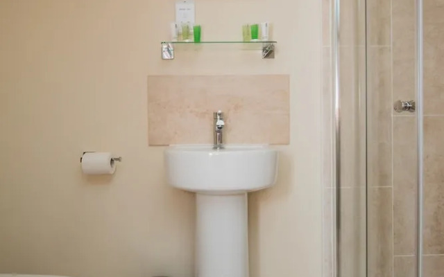 Kennedy House by Your Lettings UK