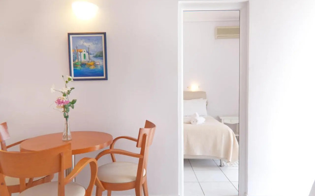 Hotel Milos