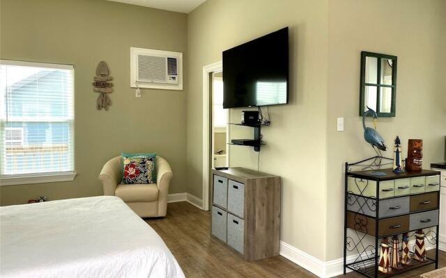 Sea Beauty 3 Bedroom Home by RedAwning