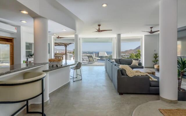 The one and only Pedregal Hollywood House