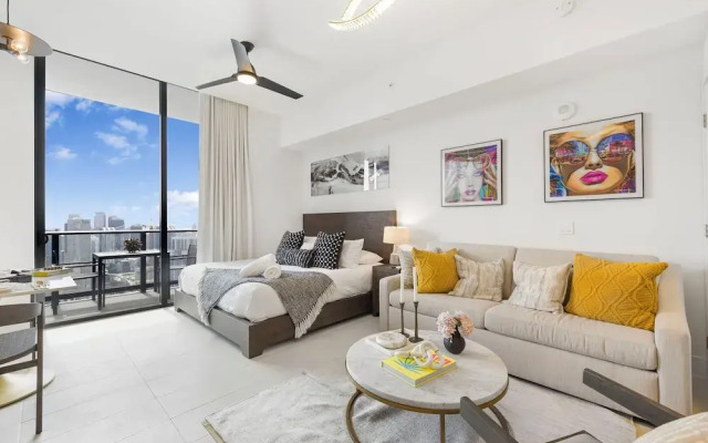 Perfect Studio Stay in Downtown Miami