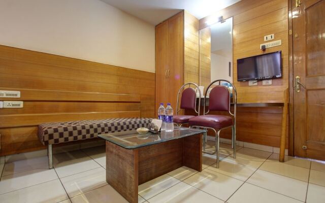 SPOT ON 40409 Hotel Rajsangam International