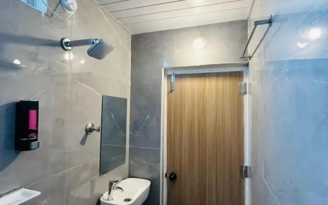 Wildwings Premium Hotel