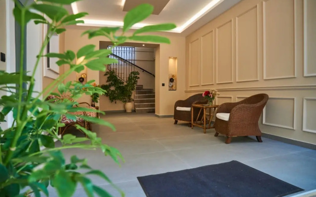 Fiona Apartments