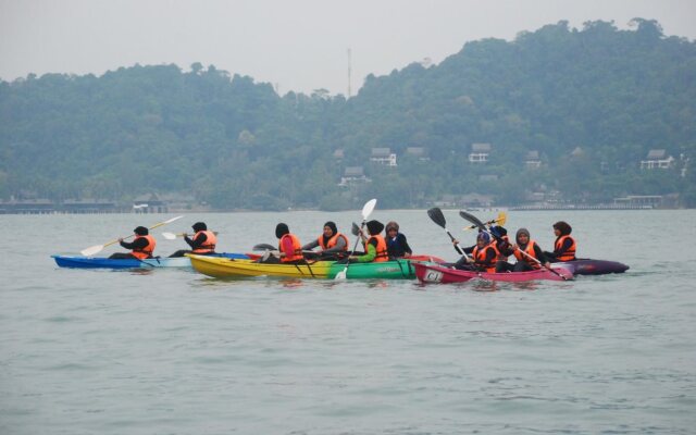 Purnama Beach Resort