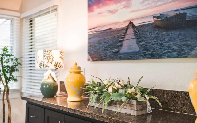 Comfortable Pasadena Retreat With Good Location