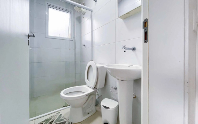 Apartamento Ubatuba, AR, Varanda Gourmet, Piscinas e 300mt Praia