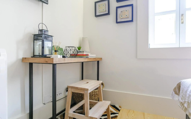 LovelyStay - Taipas Studio with AC