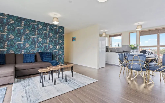 Retreat Private Rooftop 3 Bedroom Apartment