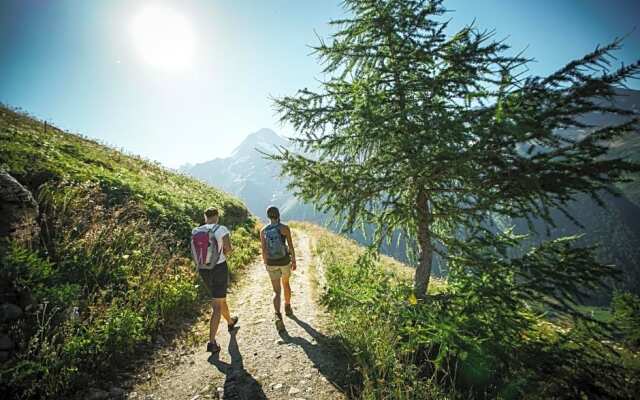 Nest- und Bietschhorn