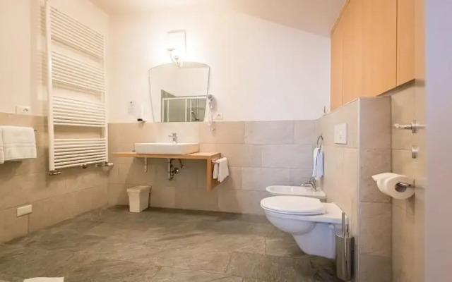 Am Schloss Guest House