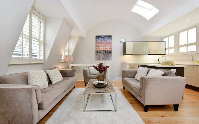 Stanhope Mews Exclusive - 1smw