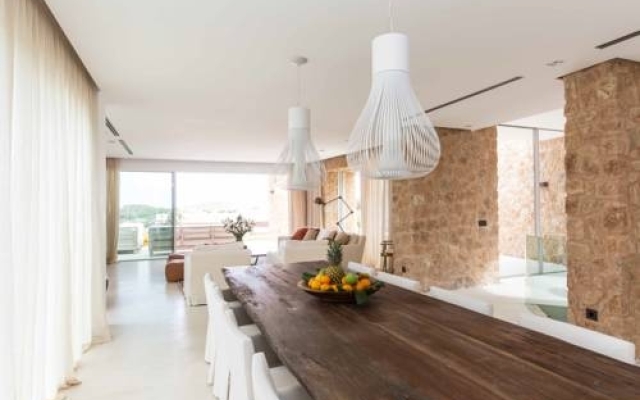 Luxury Villa With Sunset Views