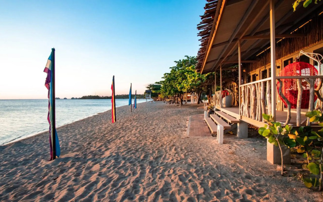 Crusoe Cabins Casobe