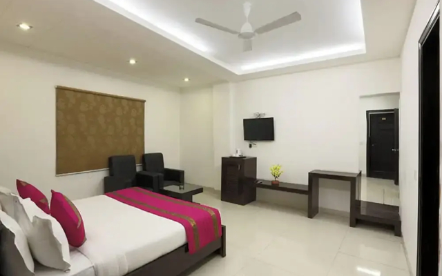 Hotel Anand Lok Inn Mahipalpur, IGI Delhi Airport