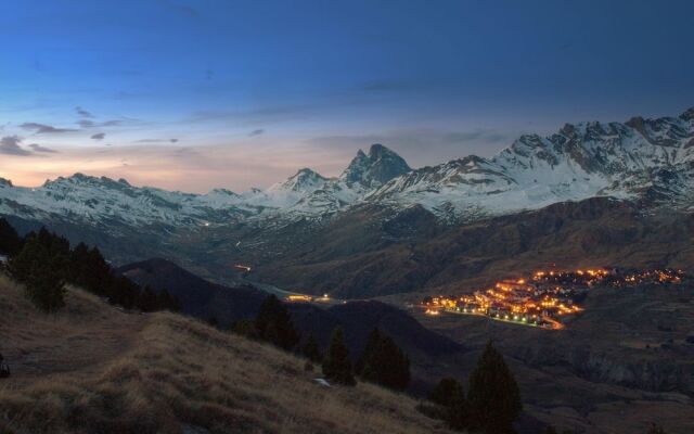 Hotel Valle De Izas