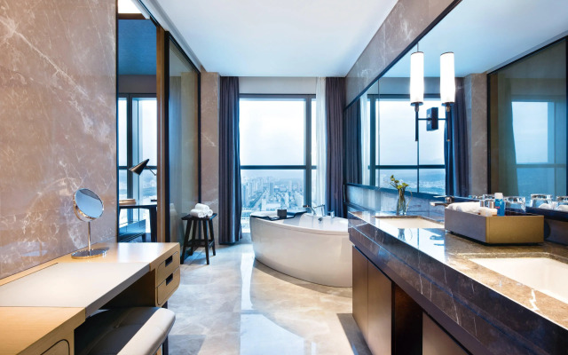 Crowne Plaza Baoji City Center