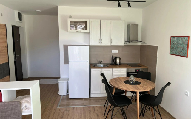 Dora, Above The Clouds 2