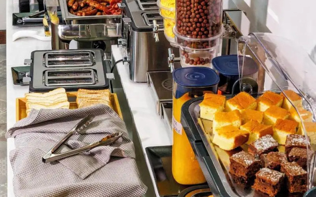 La Strada Boutique Villa