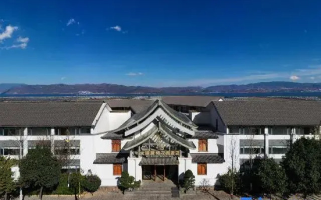Dali Ancient Luchun Hotel