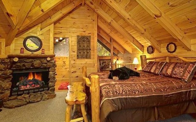 Creekside Hideaway by RedAwning