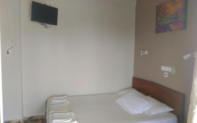 Rooms-Studio Anagnostou