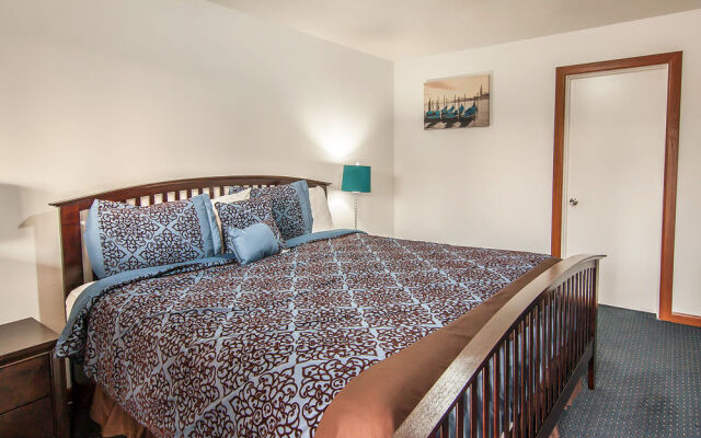 Rodeway Inn & Suites