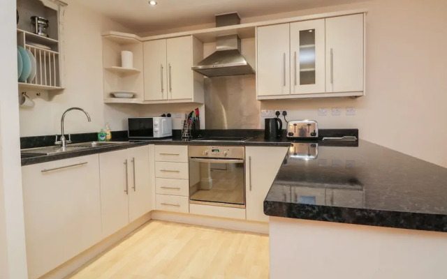 1 Tregonwell Court