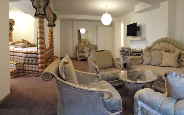 Bali Colosseum Hotel